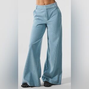 Alo Micro Corduroy Mid-Rise Dreamer Wide Leg Trouser